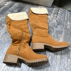 *BRAND NEW* Knee High Suede Boots
